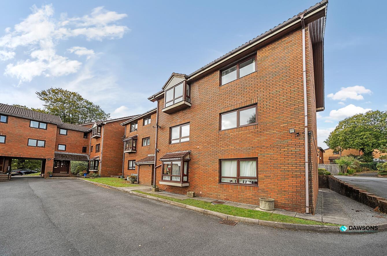 Folland Court, West Cross, Swansea, SA3 5BJ